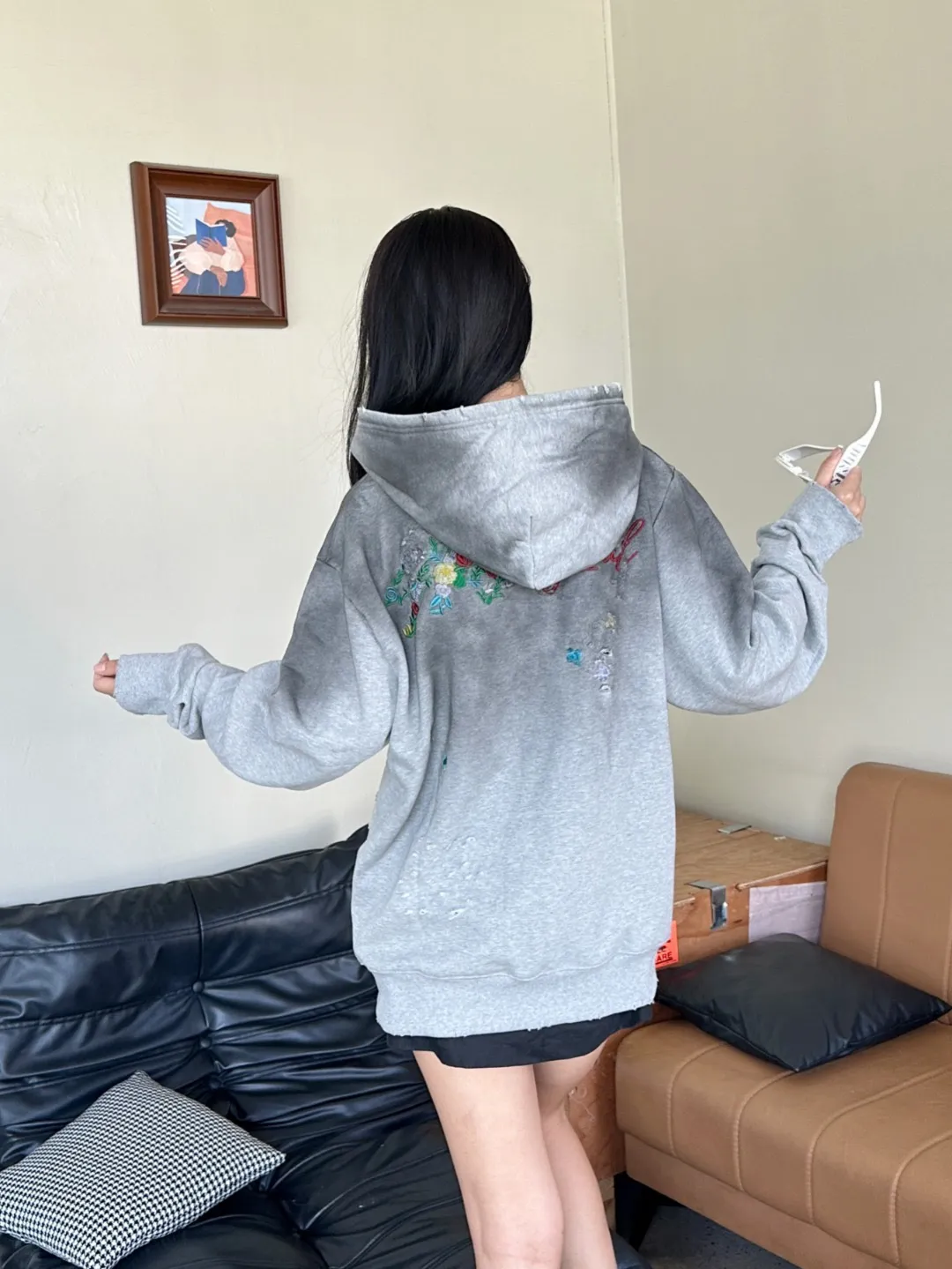 Louis Vuitton/Louis Vuitton 25Fw back floral embroidered washed hole hooded sweatshirt